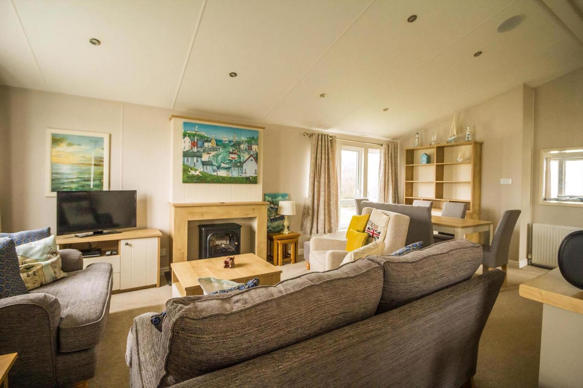 Luxury With Decking In At Manor Park Ref 23144k Parque de Campismo Hunstanton