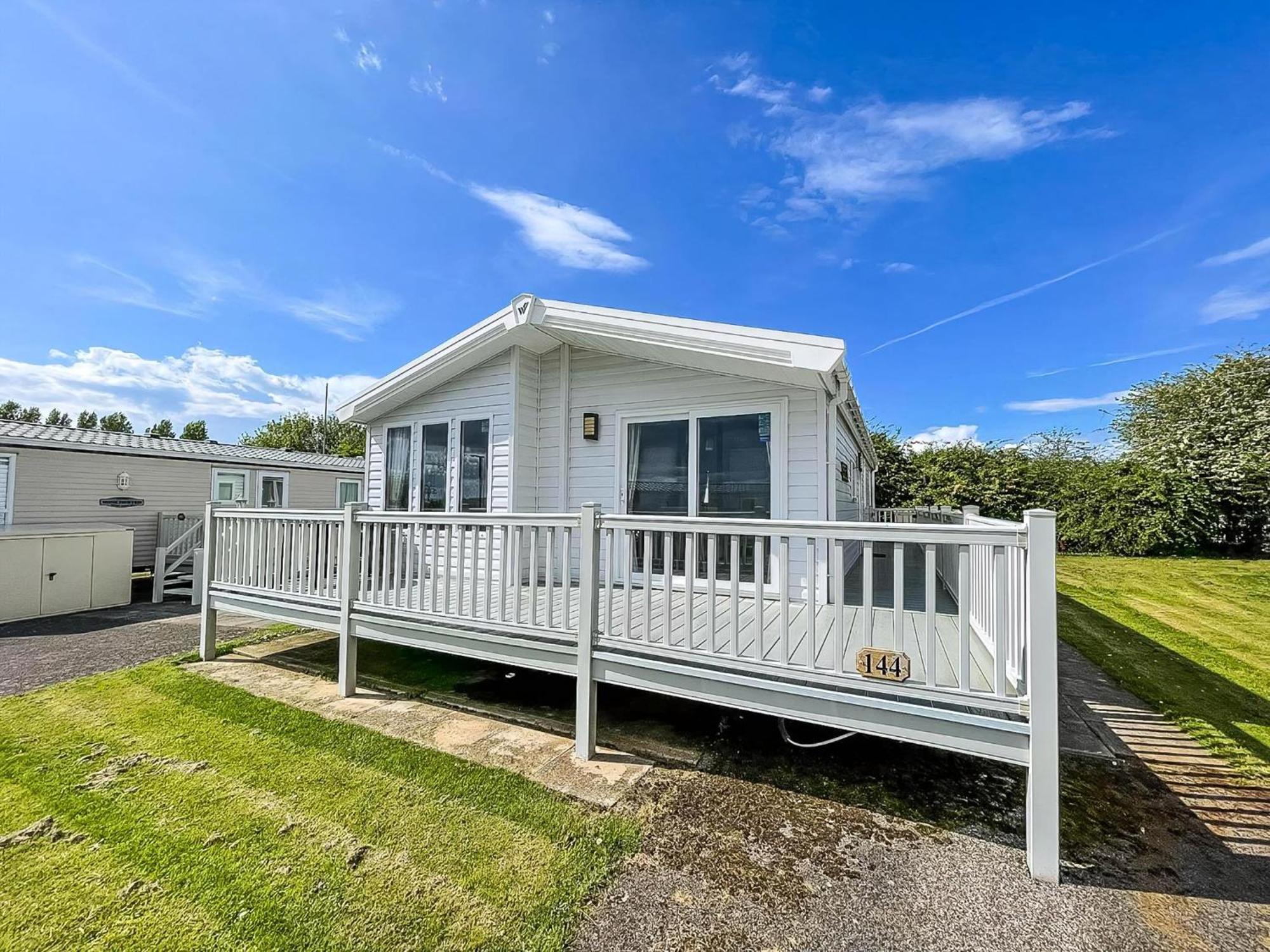 Parque de Campismo Luxury With Decking In At Manor Park Ref 23144k Hunstanton